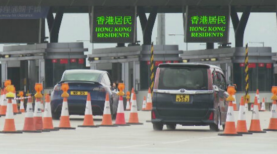 港珠澳大橋主橋下午臨時封橋　珠港通關暫停